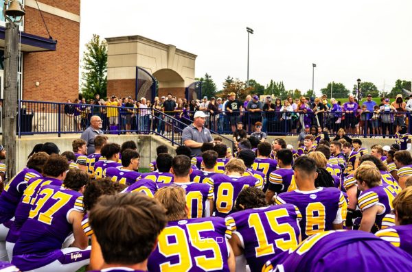 The Eagles, together, following a win over the Tiffin Dragons.