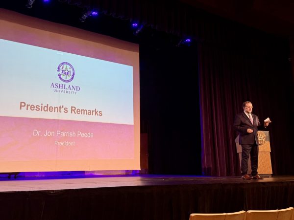 President Peede spoke to all AU staff and faculty at the All-Institutional meeting