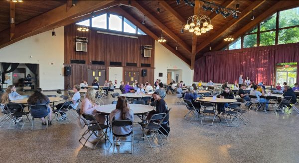 Ashland University honors students at the event.