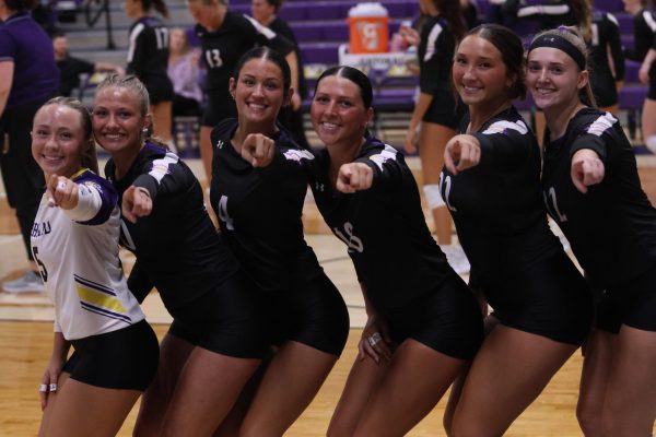 The Eagles getting ready to start the match.