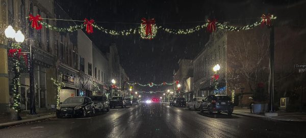 Ashland's gearing up for the holiday season.