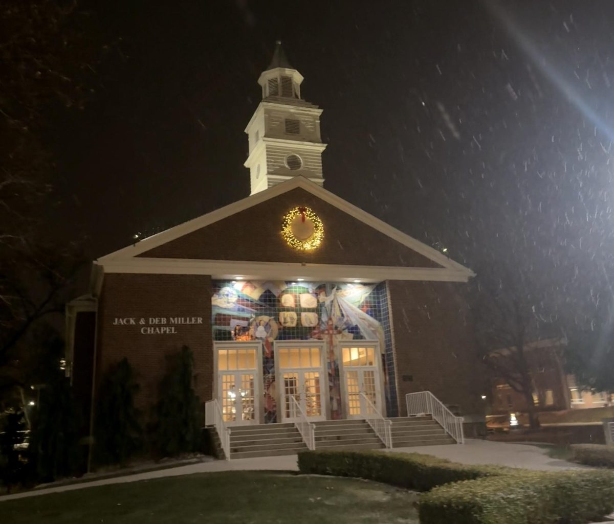 AU Christian Ministry welcomes holiday season with Carols and Cocoa