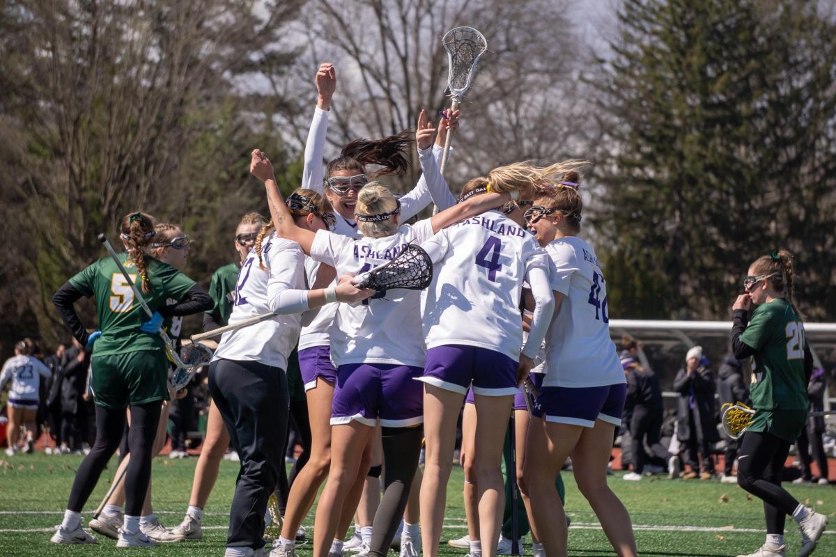Eagles celebrating their goal.