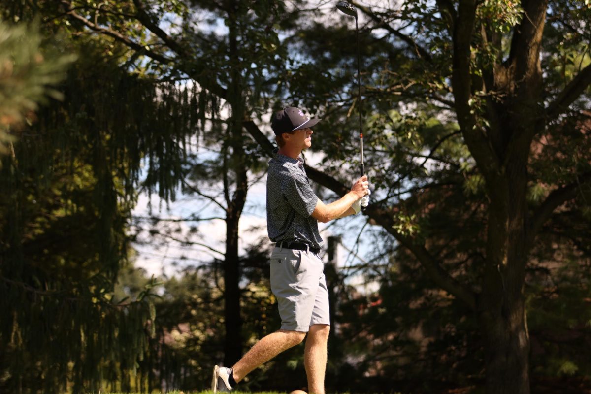 Senior Carter Mishler fired eight birdies throughout the three rounds. 