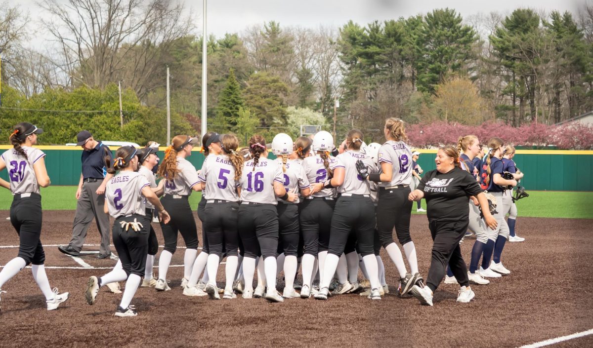Eagles win sixth straight to go 25-12 overall and 14-3 in conference play.
